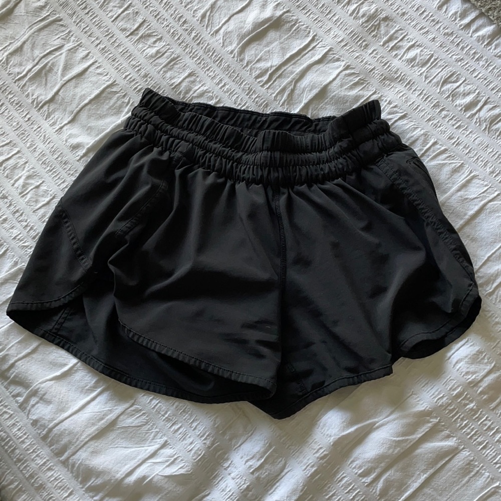 Lulu lemon tracker shorts